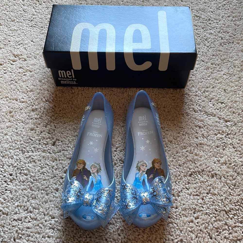 Mel by Melissa Disney Frozen shoes in blue pearl glitter